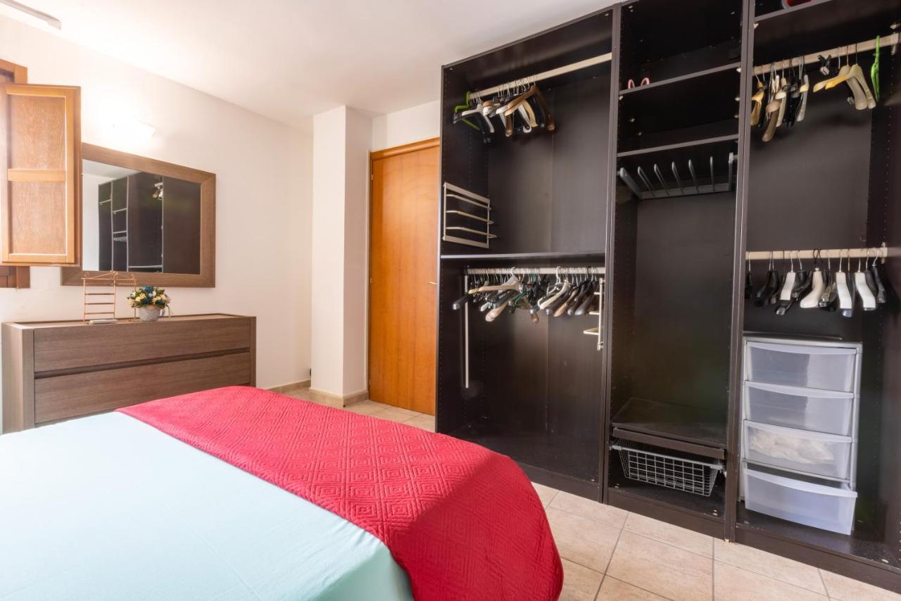 Lecce Colorful Flat With Terrace & Parking Apartment Bagian luar foto